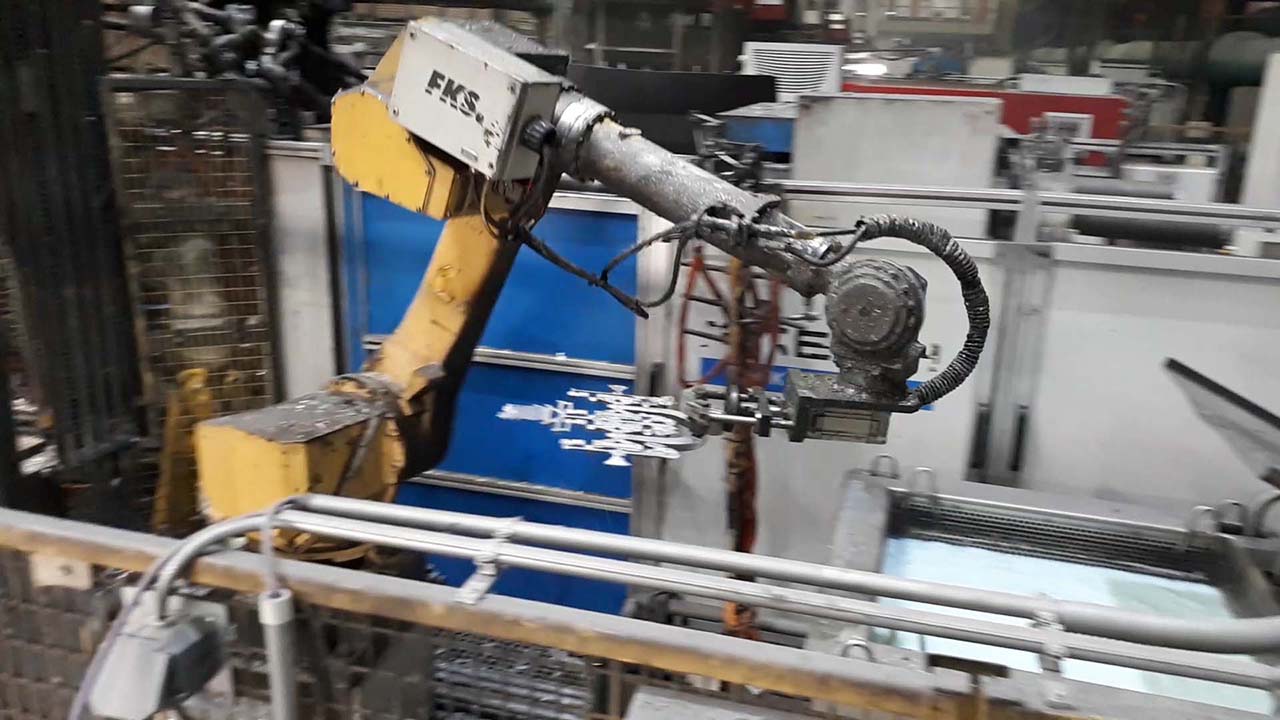 FANUC M-710iC/50, E-33082铸造机器人HR1834, 二手