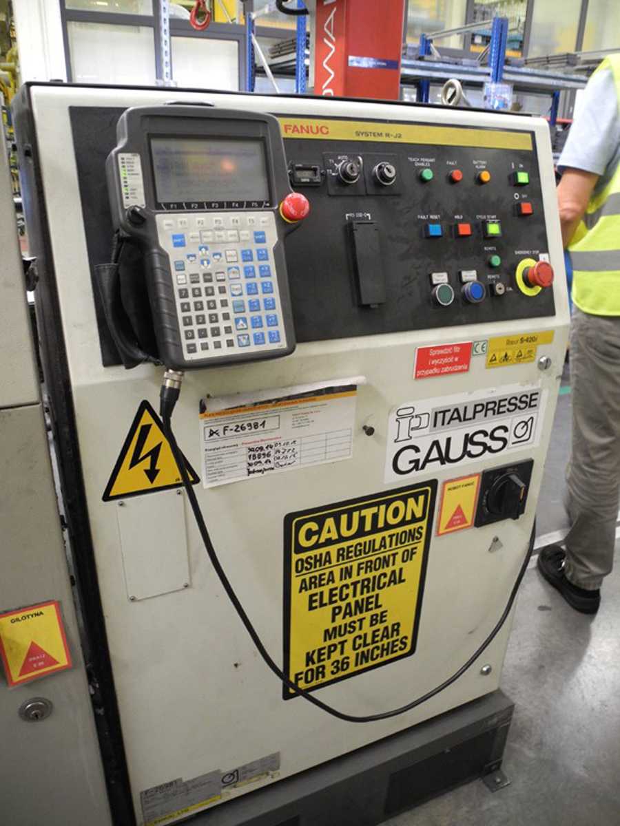 FANUC S-420 i F铸造机器人，二手HR1815