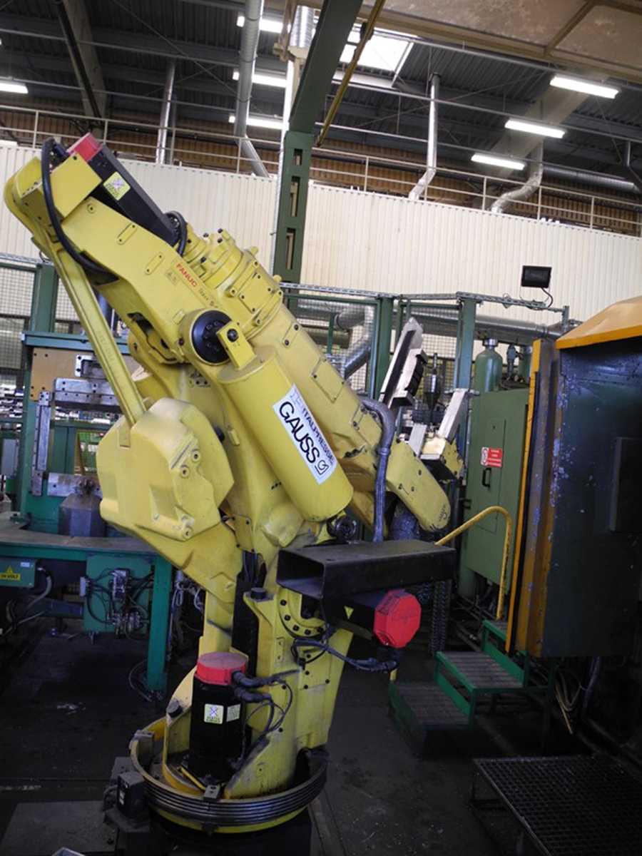 FANUC S-420 i F铸造机器人，二手HR1815